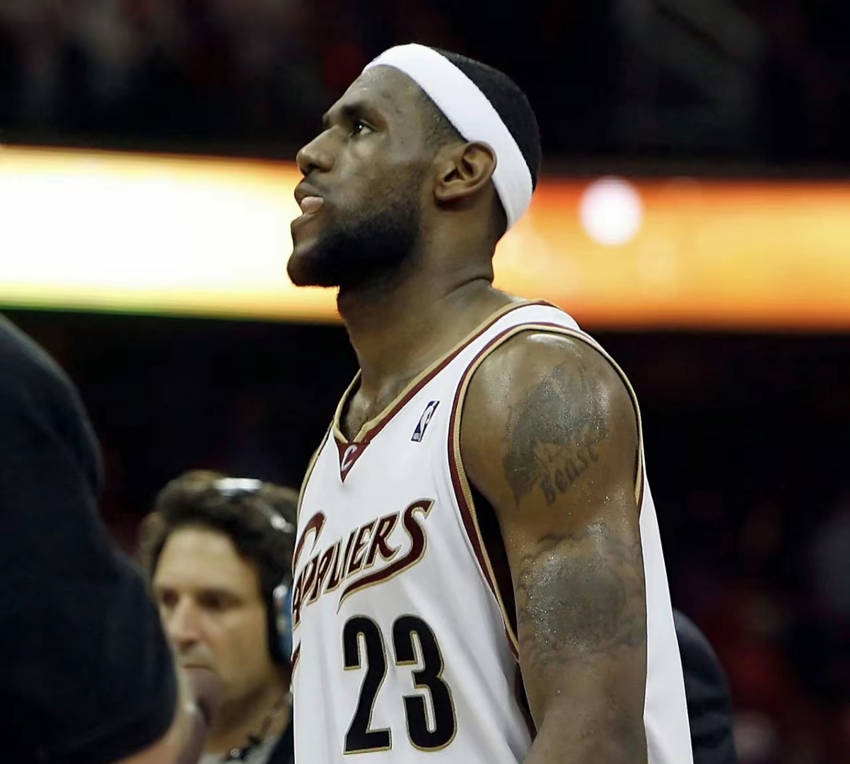 包含詹姆斯连续十五场比赛得分超过连败,勇士挑战极限!的词条 包含詹姆斯连续十五场比赛得分超过连败,勇士挑战极限!的词条