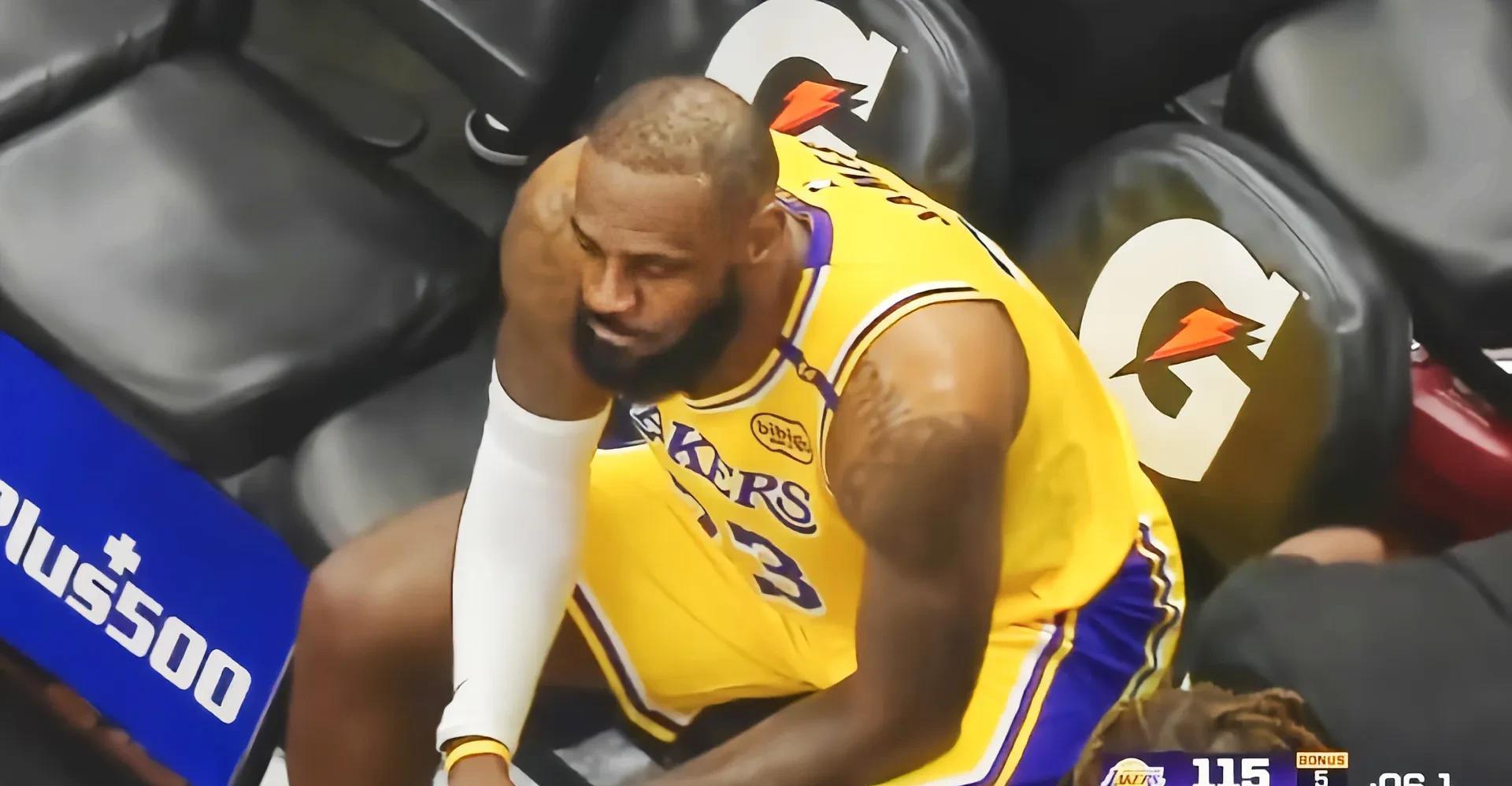 关于詹姆斯迎来二十赛季高光表现，公牛球迷沸腾！的信息